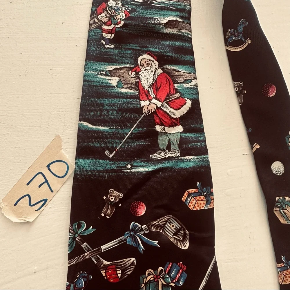 American tradition necktie hockey Christmas Santa Claus